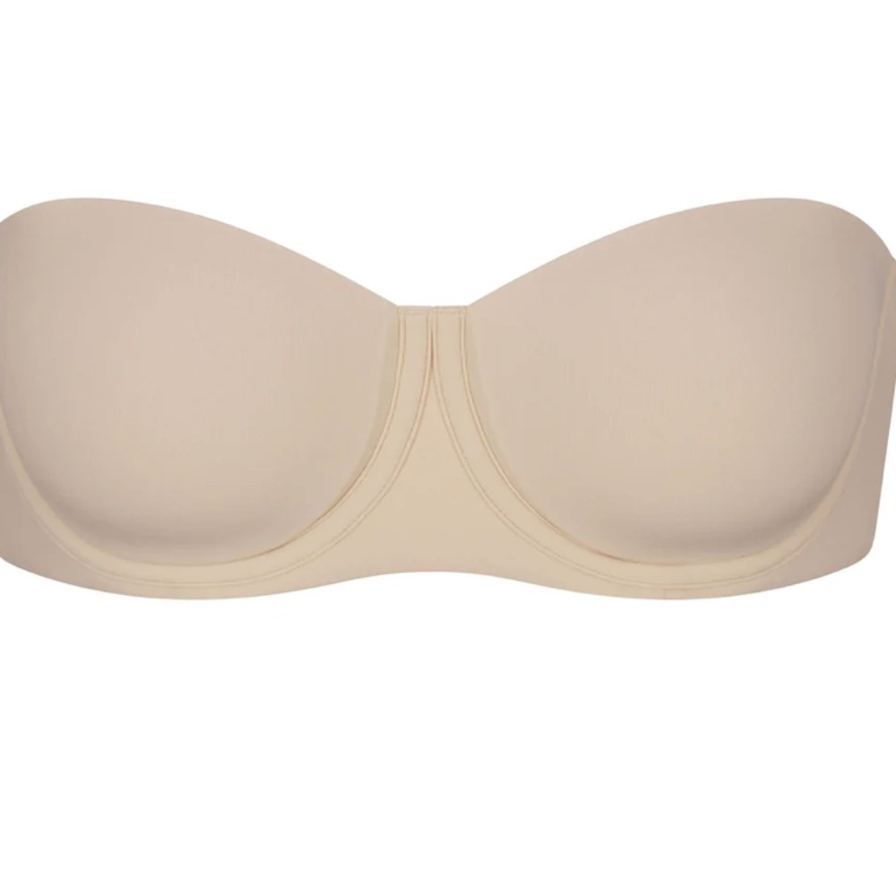 Skims Fits Everybody strapless bra